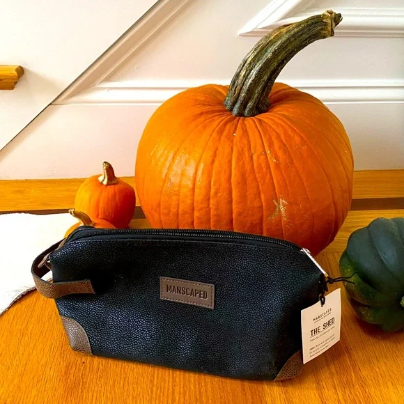 Manscaped man toiletry pouch - Picture 1 of 5